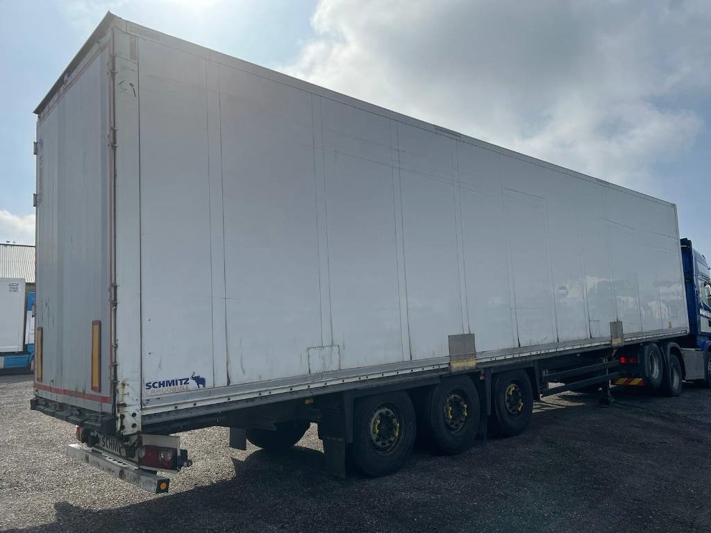 Schmitz Cargobull serie 2615 - Puspiekabe slēgtā virsbūve: foto 3 Schmitz Cargobull serie 2615 - Puspiekabe slēgtā virsbūve: foto 3