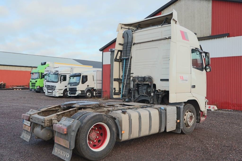 Volvo FH-440 Serie 3053 - Vilcējs: foto 4 Volvo FH-440 Serie 3053 - Vilcējs: foto 4