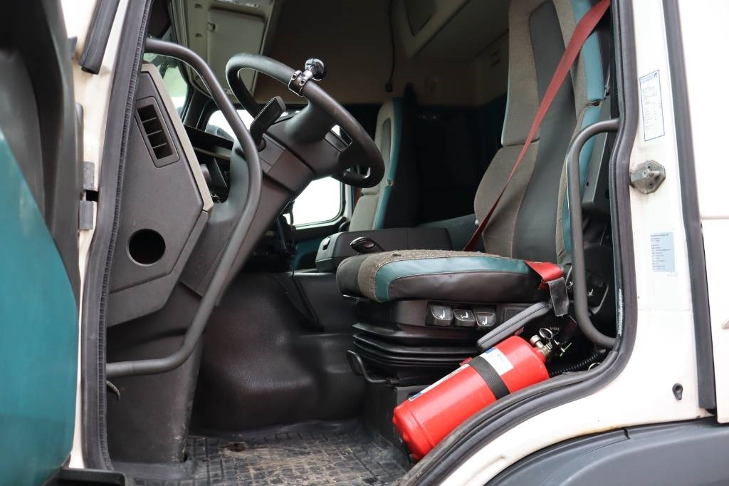 Kravas automašīna ar slēgto virsbūvi Volvo FM Serie 2595: foto 7
