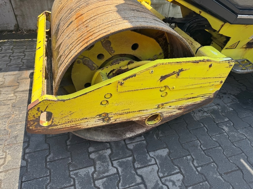 Ammann Rammax RW 3005 - Kombinētais veltnis: foto 3 Ammann Rammax RW 3005 - Kombinētais veltnis: foto 3