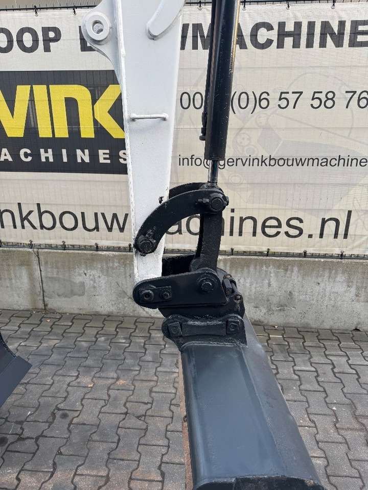 Bobcat E25 - Mini-ekskavators: foto 4 Bobcat E25 - Mini-ekskavators: foto 4