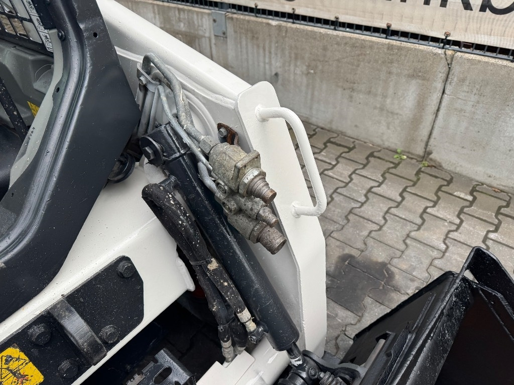 Bobcat S 450 - Kompaktiekrāvējs: foto 4 Bobcat S 450 - Kompaktiekrāvējs: foto 4