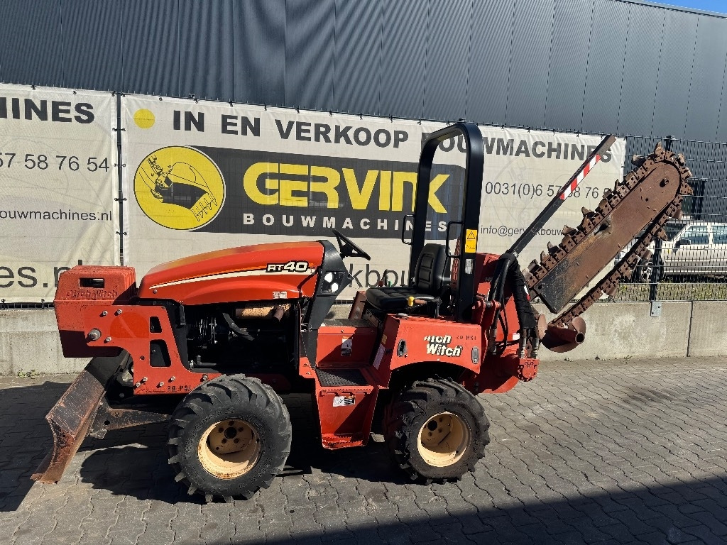 Ditch Witch RT 40 - Tranšeju racējs: foto 2 Ditch Witch RT 40 - Tranšeju racējs: foto 2