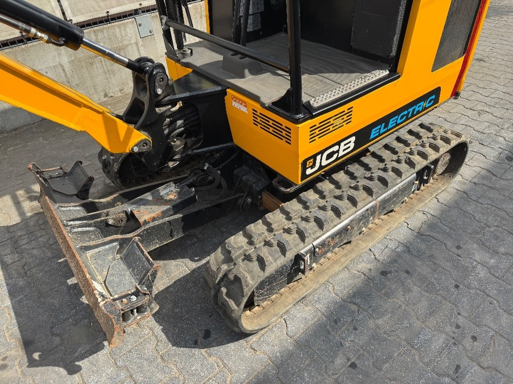 JCB 19 C-1E - Mini-ekskavators: foto 2 JCB 19 C-1E - Mini-ekskavators: foto 2