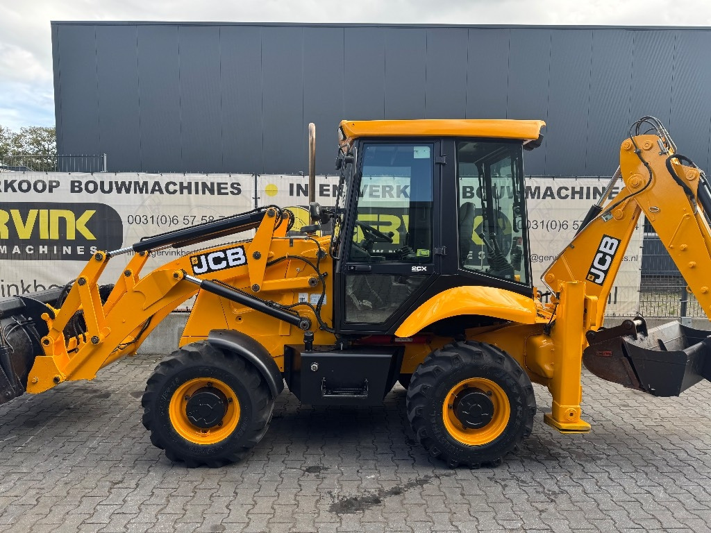 JCB 2 CX  - Ekskavators-iekrāvējs: foto 1 JCB 2 CX  - Ekskavators-iekrāvējs: foto 1