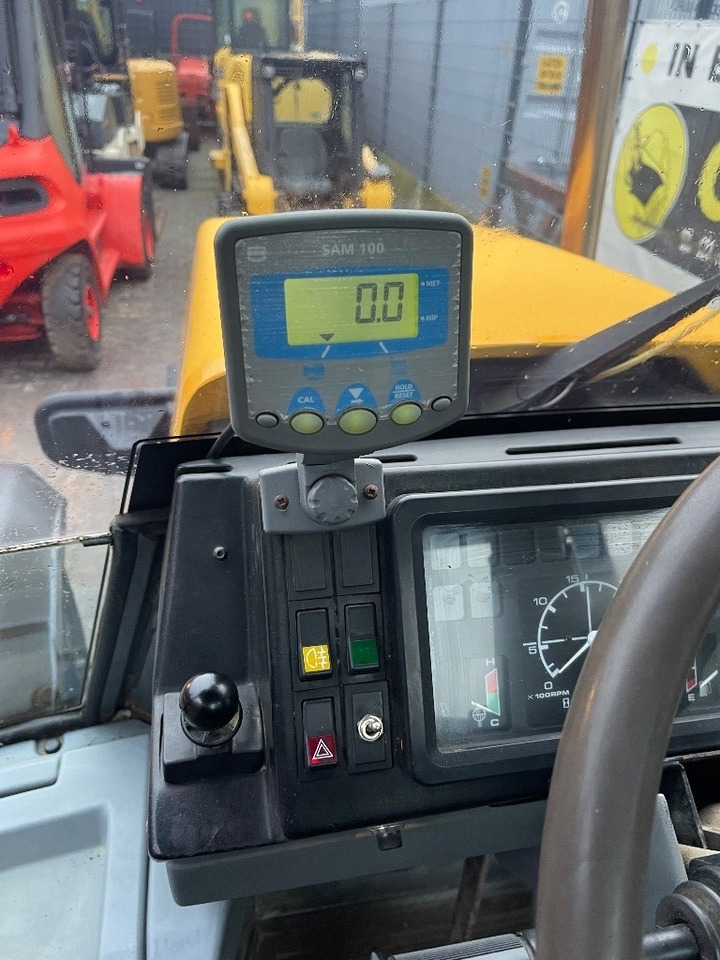 Traktors JCB Fastrac 125: foto 6