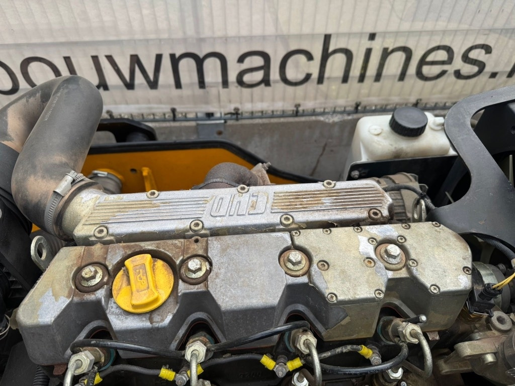 Ceļu veltnis JCB VMT 430-130: foto 16