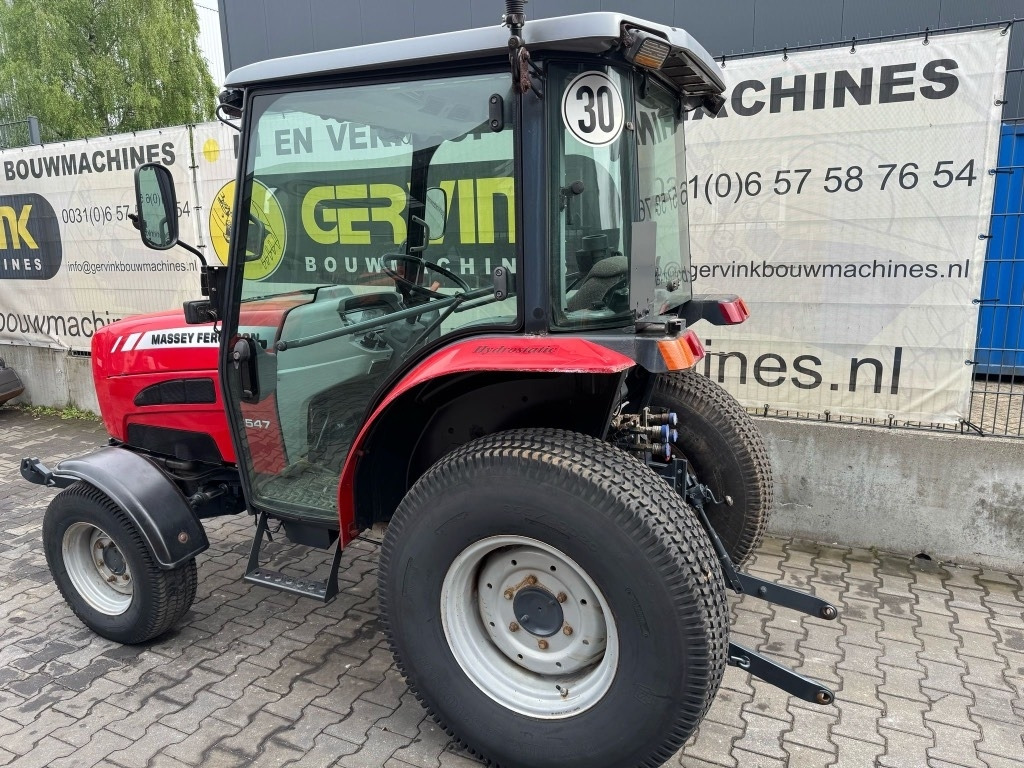 Massey Ferguson 1547 - Traktors: foto 4 Massey Ferguson 1547 - Traktors: foto 4