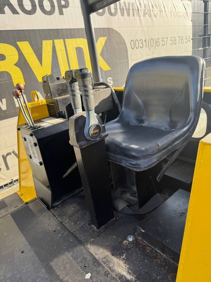 Traktors Morooka MK 40: foto 12 Traktors Morooka MK 40: foto 12