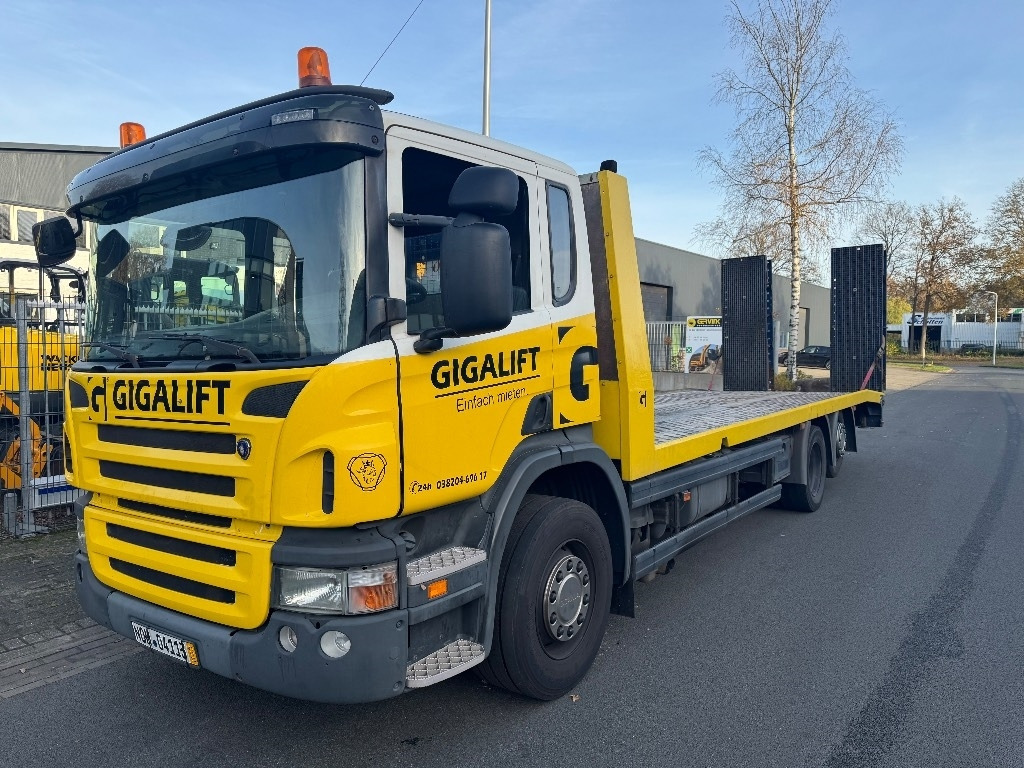 Kravas automašīna ar slēgto virsbūvi Scania P 340: foto 25