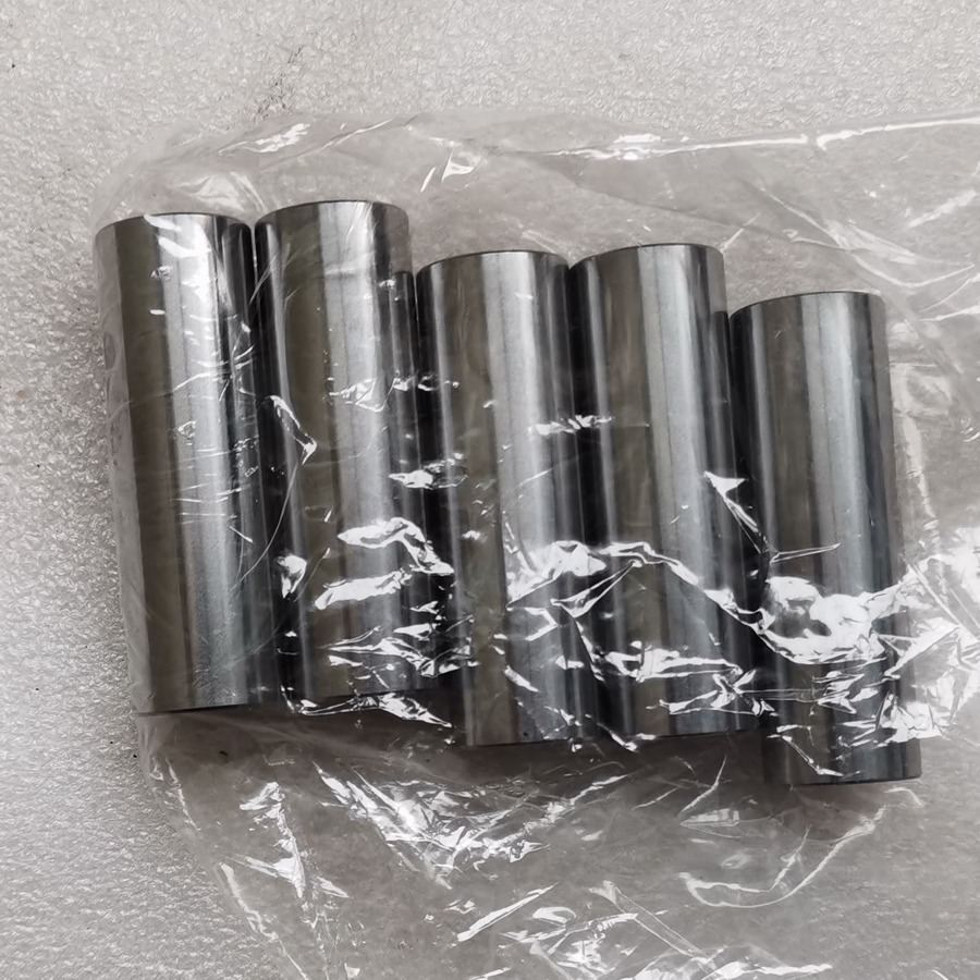 KOOP Genuine Piston Pin for KD192FC Engine - Virzuļi/ Gredzeni/ Bukse - Riteņu iekrāvējs: foto 2 KOOP Genuine Piston Pin for KD192FC Engine - Virzuļi/ Gredzeni/ Bukse - Riteņu iekrāvējs: foto 2