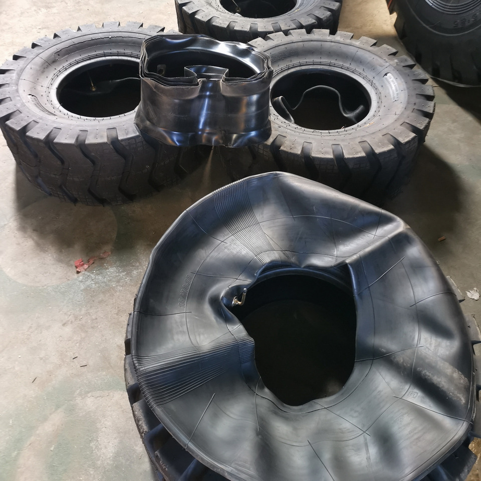 Qingdao Promising 20.5/70-16 Pneumatic Tyre Assembly for China Loader - Riepa - Riteņu iekrāvējs: foto 4 Qingdao Promising 20.5/70-16 Pneumatic Tyre Assembly for China Loader - Riepa - Riteņu iekrāvējs: foto 4
