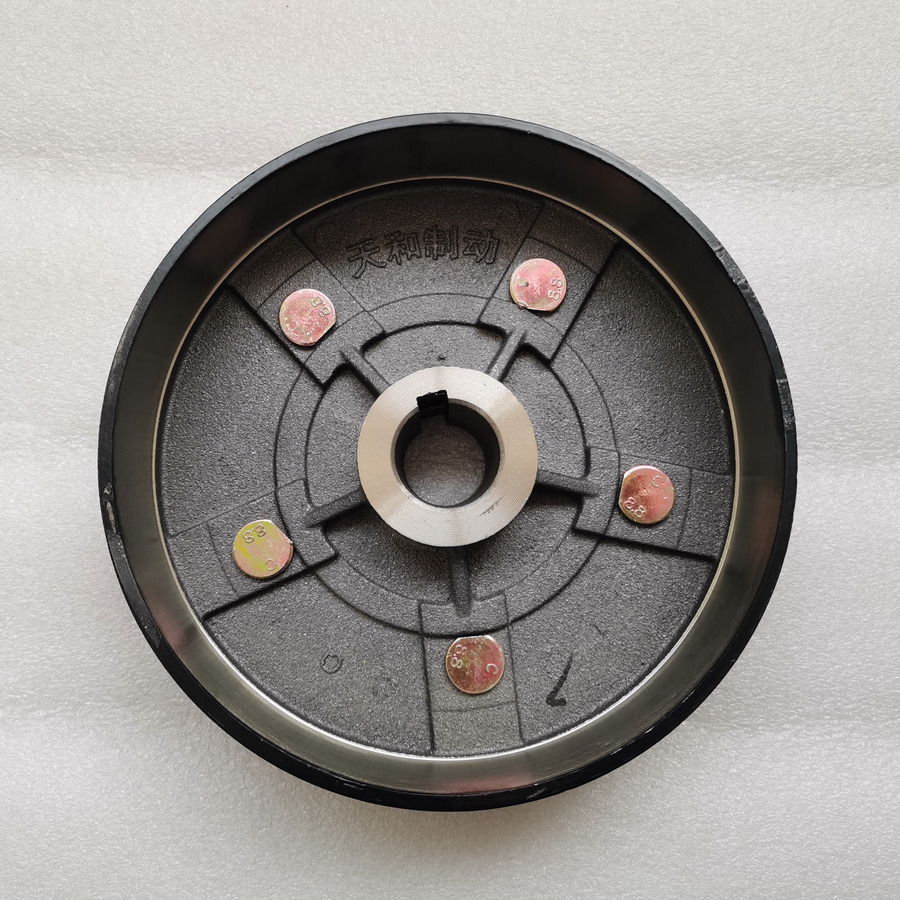Qingdao Promising Brake Drum for AGT KRW23 Wheel Loader - Bremžu trumuļs - Riteņu iekrāvējs: foto 2 Qingdao Promising Brake Drum for AGT KRW23 Wheel Loader - Bremžu trumuļs - Riteņu iekrāvējs: foto 2