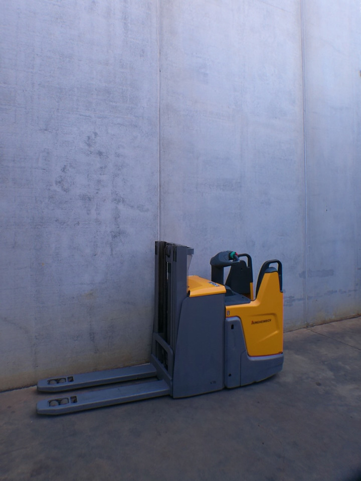 Jungheinrich ERD 220 290 DT - Krautņotājs: foto 2 Jungheinrich ERD 220 290 DT - Krautņotājs: foto 2