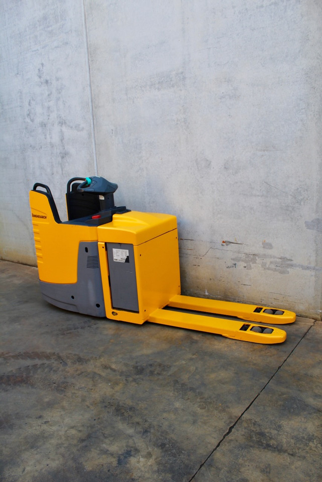 Jungheinrich ERE 225 - Rokas palešu ratiņi: foto 4 Jungheinrich ERE 225 - Rokas palešu ratiņi: foto 4