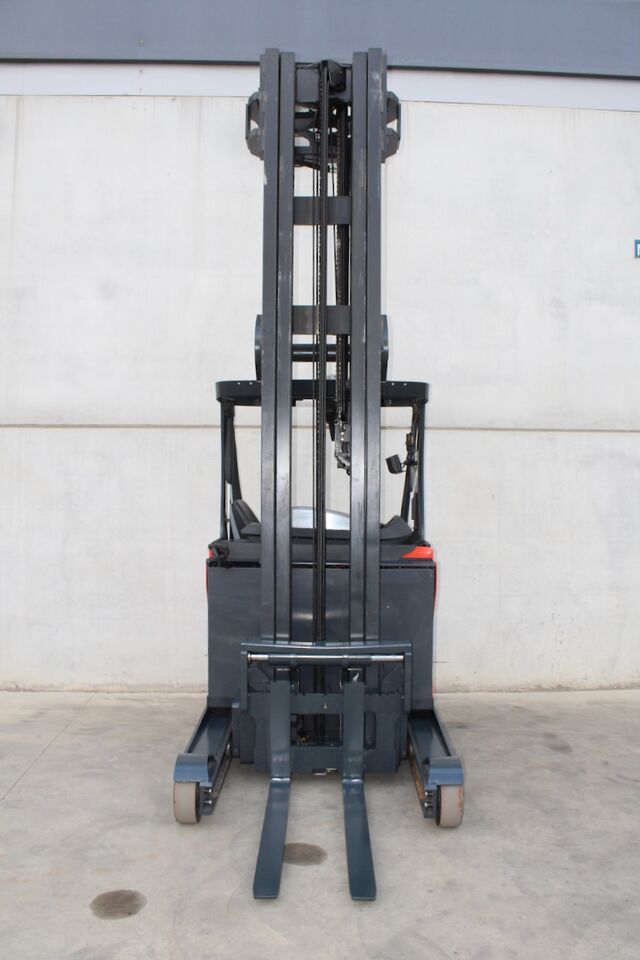 Linde R16HD - Bīdmasta krautņotājs: foto 5 Linde R16HD - Bīdmasta krautņotājs: foto 5