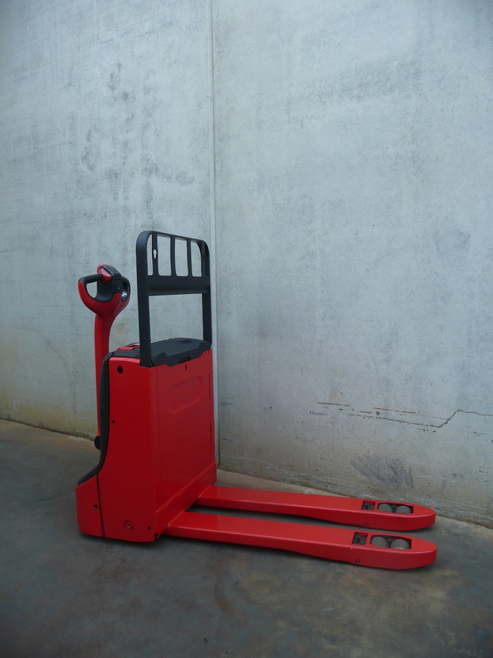 Linde T 16 - Rokas palešu ratiņi: foto 4 Linde T 16 - Rokas palešu ratiņi: foto 4