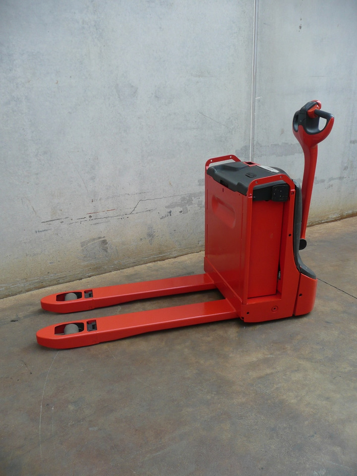 Linde T 16 - Rokas palešu ratiņi: foto 2 Linde T 16 - Rokas palešu ratiņi: foto 2