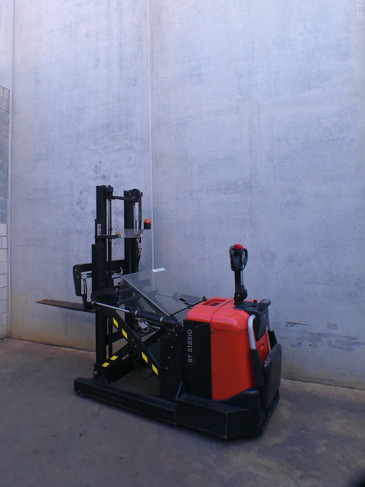 Toyota SPE 120 XR - Krautņotājs: foto 1 Toyota SPE 120 XR - Krautņotājs: foto 1