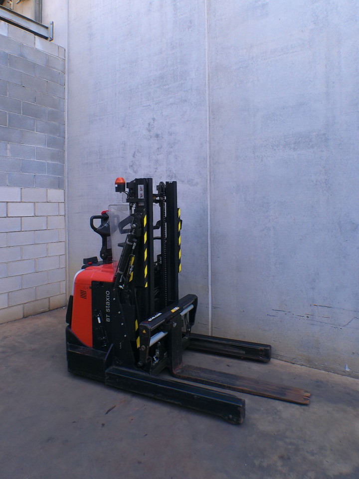 Toyota SPE 120 XR - Krautņotājs: foto 4 Toyota SPE 120 XR - Krautņotājs: foto 4