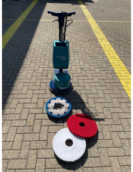 Wetrok Monodisc LS - Ielu tīrīšanas mašīna: foto 4 Wetrok Monodisc LS - Ielu tīrīšanas mašīna: foto 4