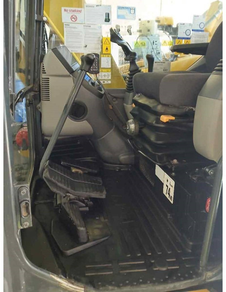 Komatsu PC78US-10 - Mini-ekskavators: foto 5 Komatsu PC78US-10 - Mini-ekskavators: foto 5