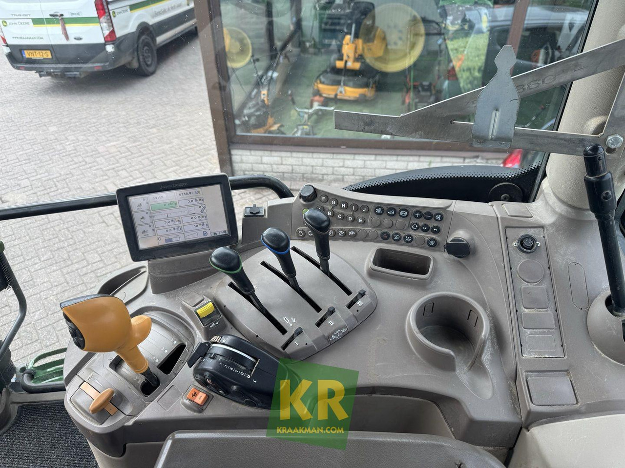 6125R John Deere - Traktors: foto 5 6125R John Deere - Traktors: foto 5