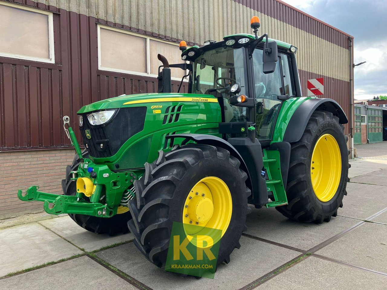 6155M John Deere - Traktors: foto 2 6155M John Deere - Traktors: foto 2