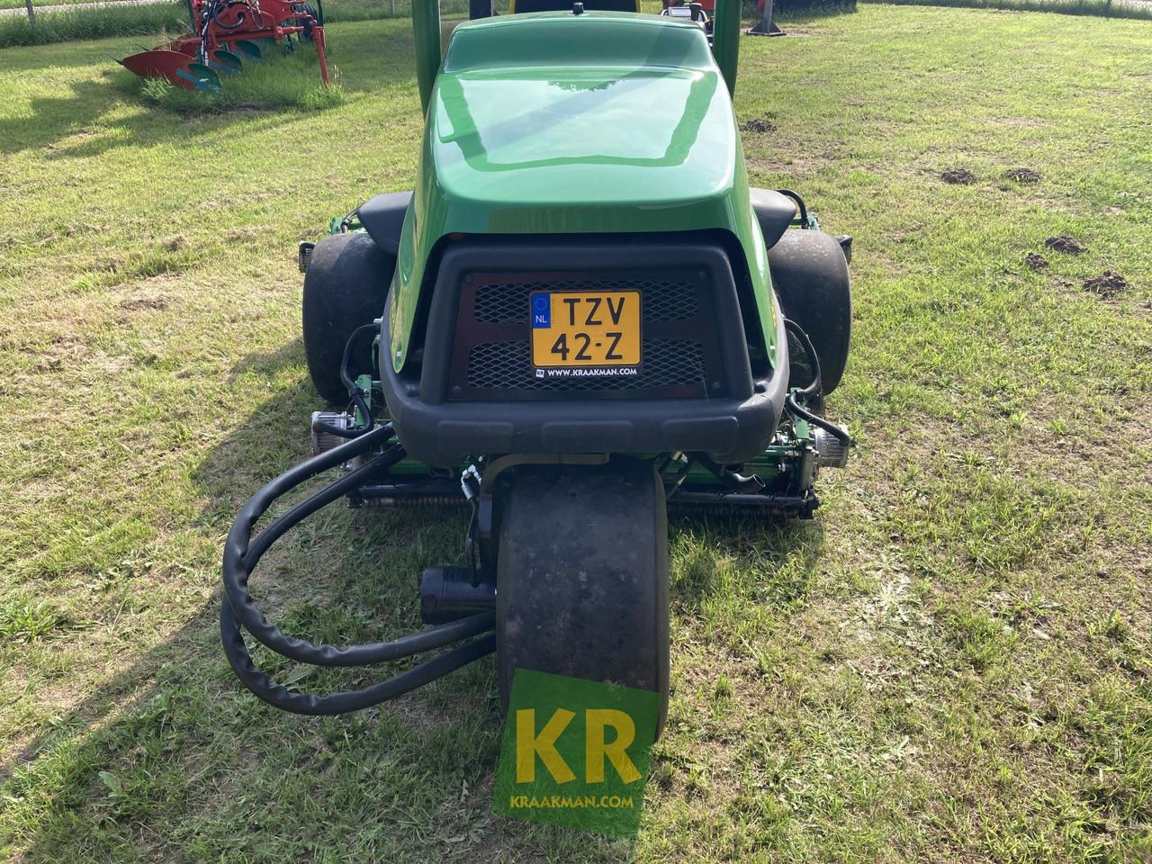 8000A E-CUT John Deere - Zāles pļāvējs: foto 5 8000A E-CUT John Deere - Zāles pļāvējs: foto 5