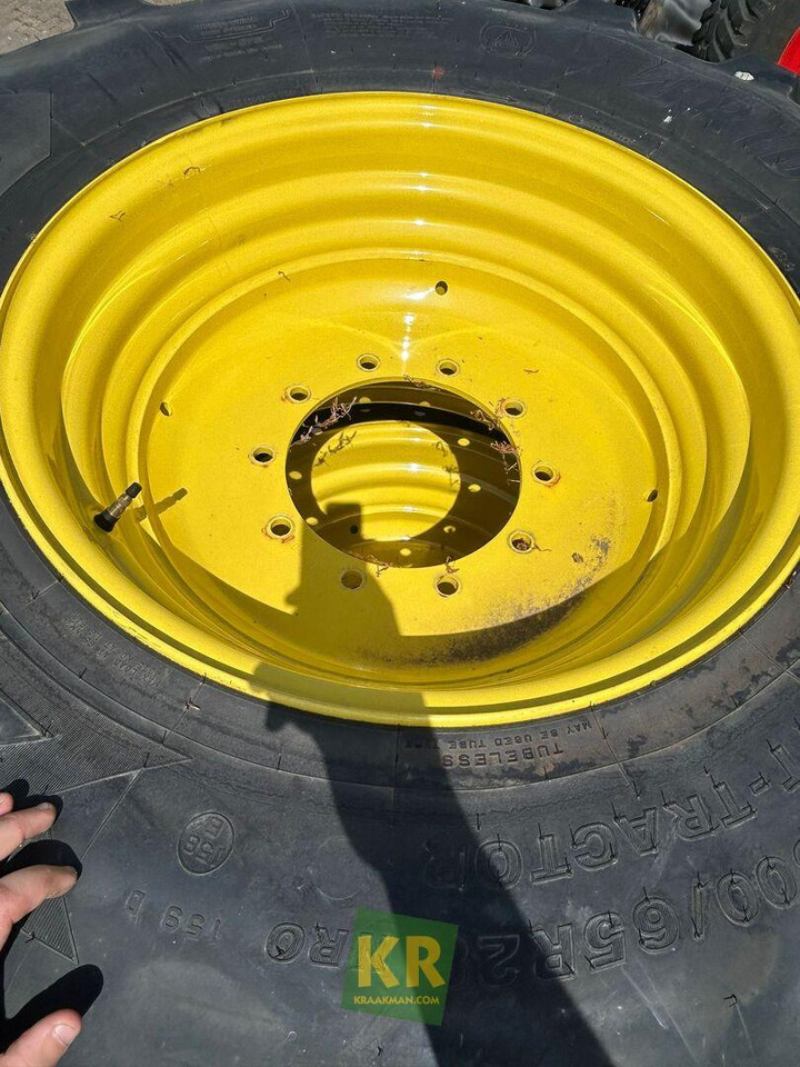 Banden Bridgestone Bridgestone - Ritenis - Lauksaimniecības tehnika: foto 1 Banden Bridgestone Bridgestone - Ritenis - Lauksaimniecības tehnika: foto 1