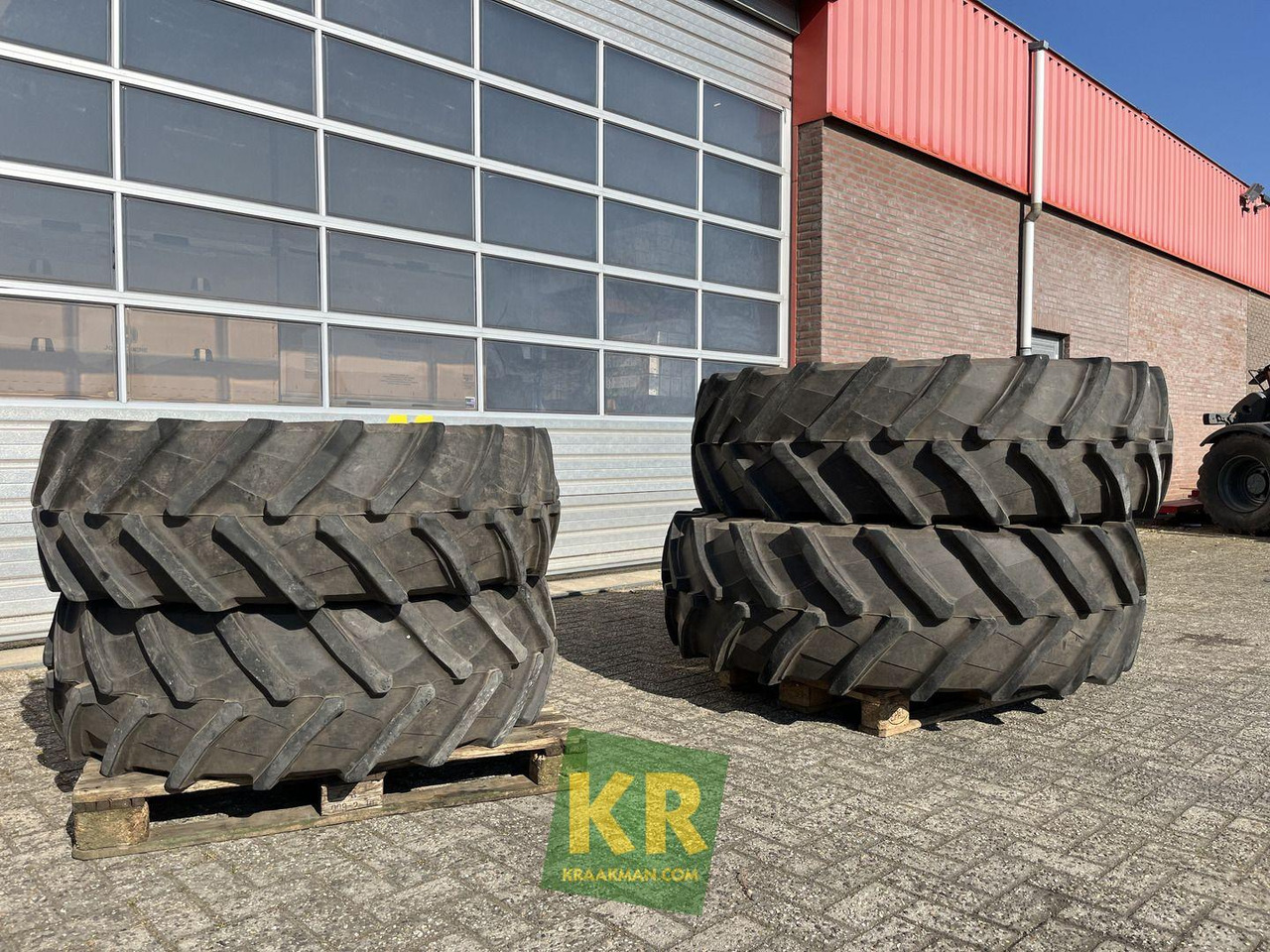 Banden Trelleborg Trelleborg - Ritenis - Lauksaimniecības tehnika: foto 1 Banden Trelleborg Trelleborg - Ritenis - Lauksaimniecības tehnika: foto 1