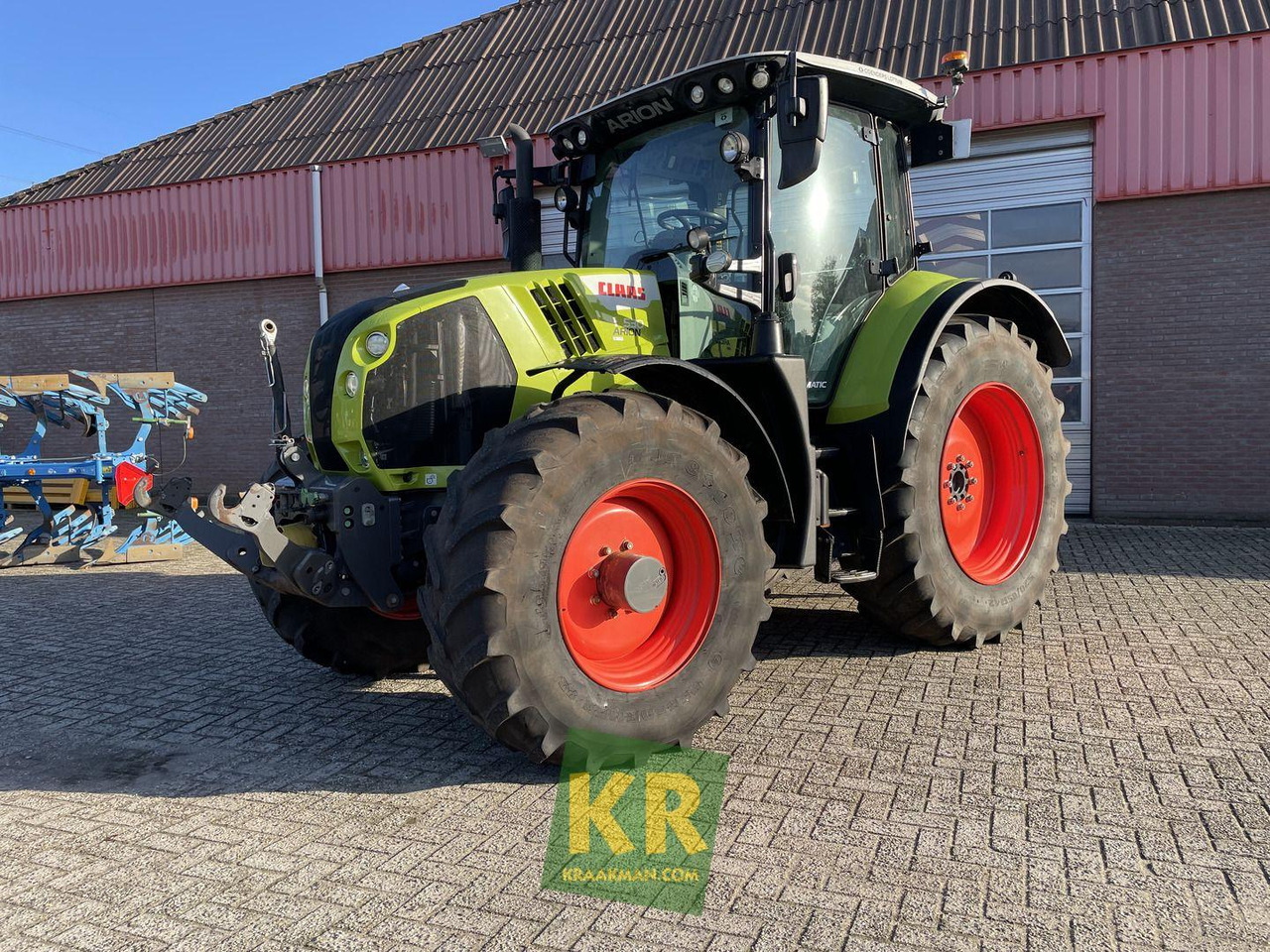 Claas Arion 530 - Traktors: foto 1 Claas Arion 530 - Traktors: foto 1