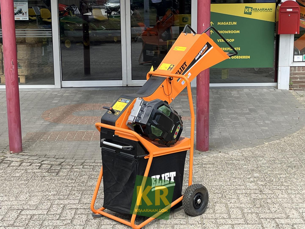 Eliet MAESTRO - Šķeldotājs: foto 2 Eliet MAESTRO - Šķeldotājs: foto 2