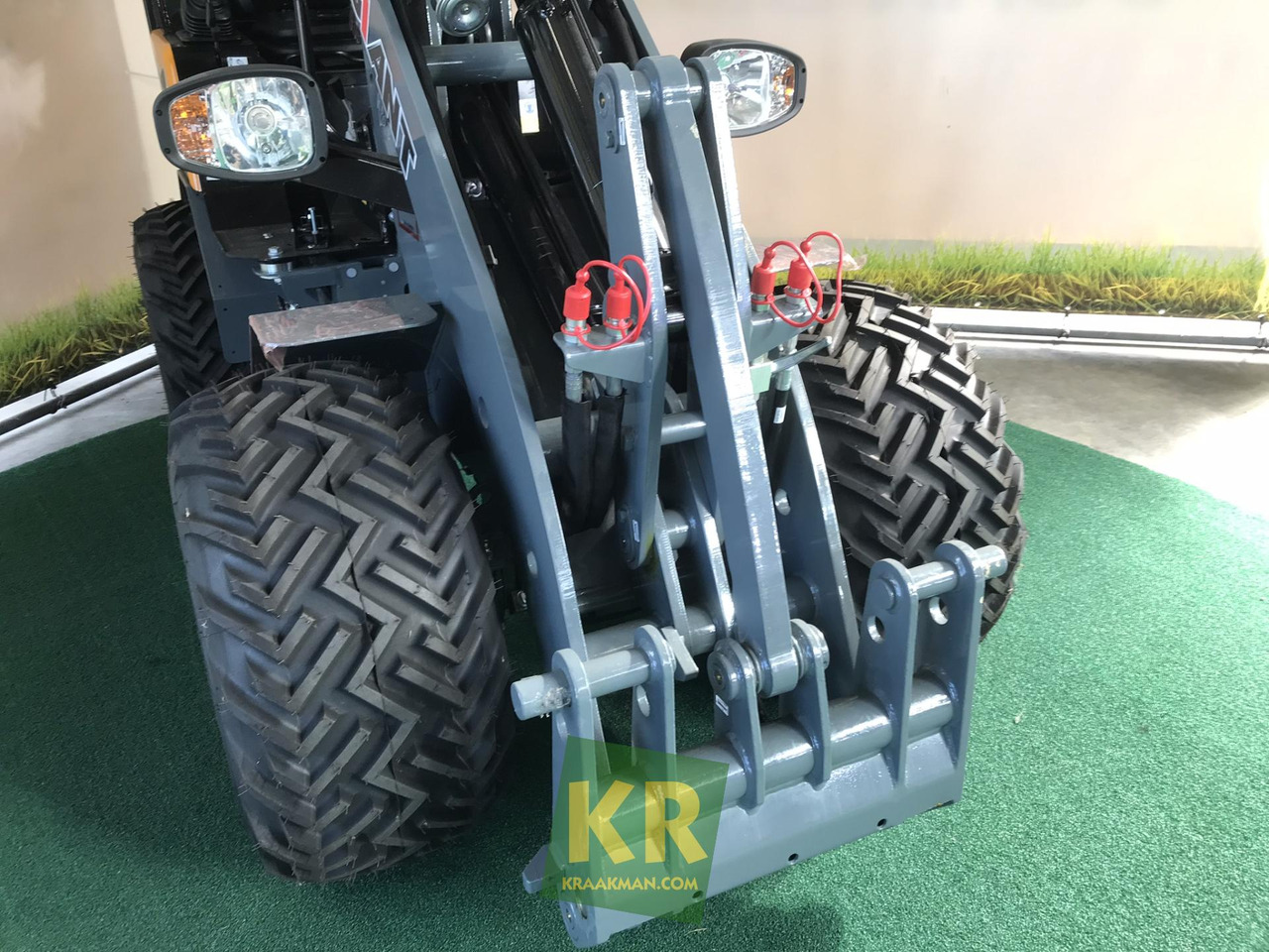Jaunā Mini iekrāvējs Giant G2200: foto 7