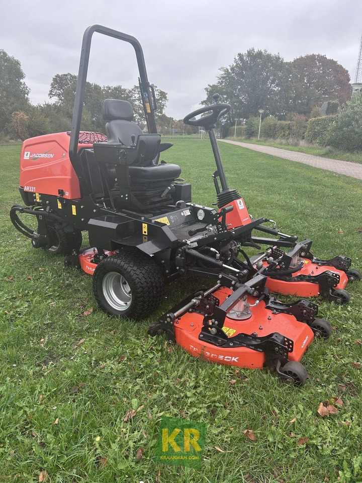 Jacobsen AR331 - Zāles pļāvējs: foto 1 Jacobsen AR331 - Zāles pļāvējs: foto 1