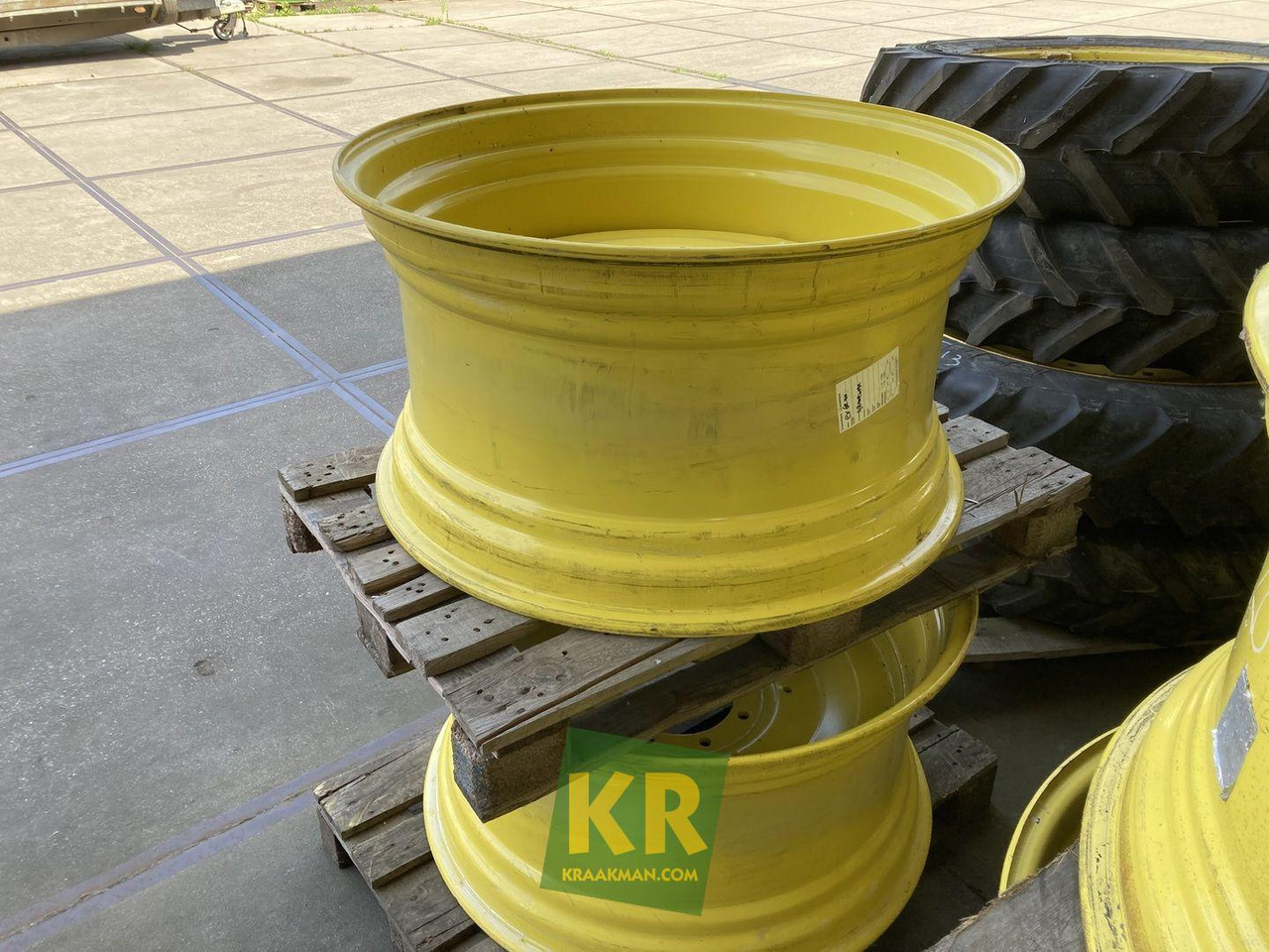 John Deere 16 X 24 velg - Riteņa disks - Lauksaimniecības tehnika: foto 3 John Deere 16 X 24 velg - Riteņa disks - Lauksaimniecības tehnika: foto 3