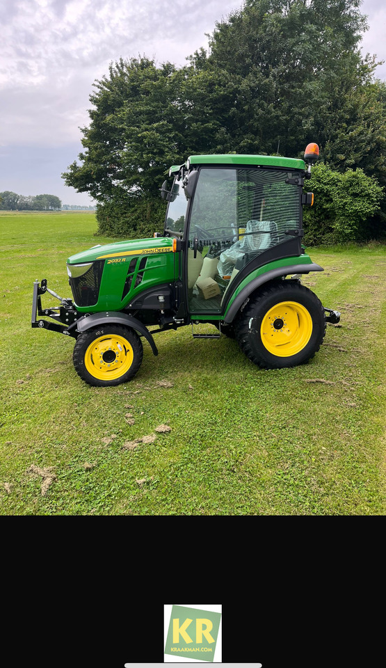 John Deere 2032R - Mini traktors: foto 1 John Deere 2032R - Mini traktors: foto 1