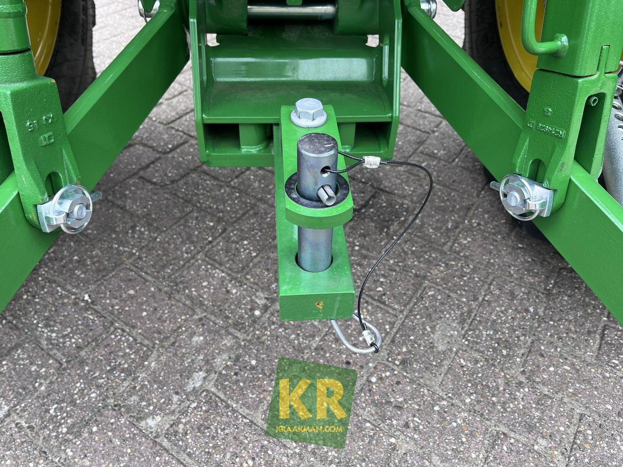 John Deere 4066M - Mini traktors: foto 5 John Deere 4066M - Mini traktors: foto 5