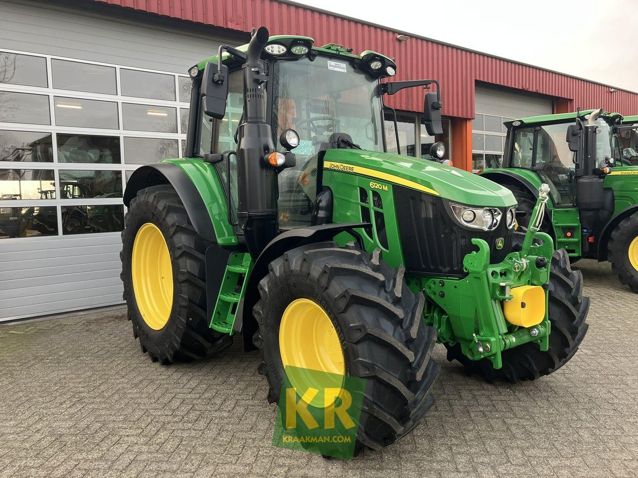 John Deere 6120M - Traktors: foto 2 John Deere 6120M - Traktors: foto 2