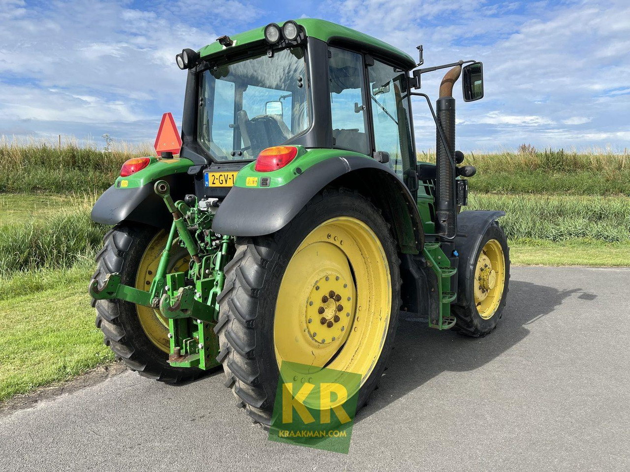 John Deere 6125M - Traktors: foto 5 John Deere 6125M - Traktors: foto 5