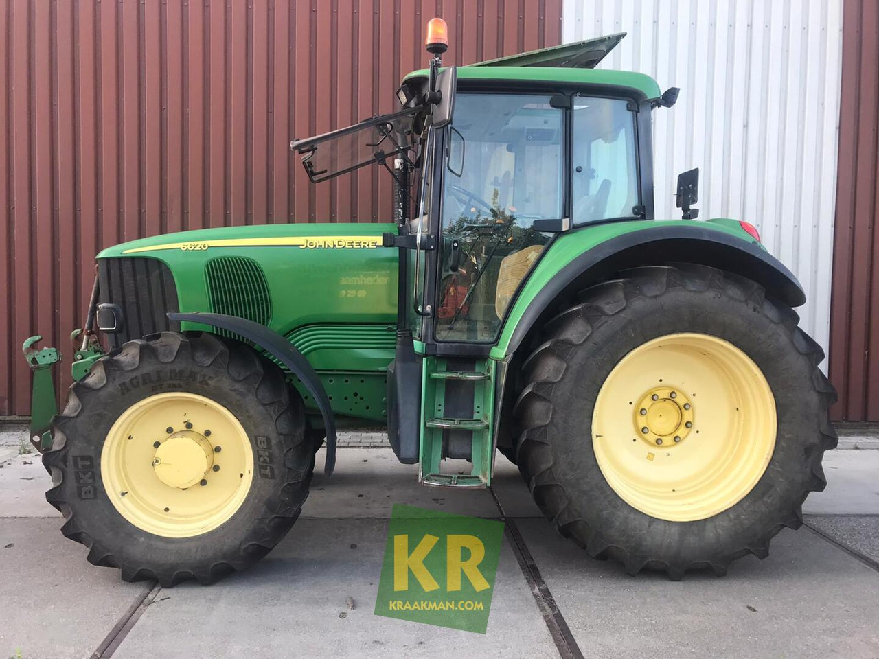 John Deere 6620 - Traktors: foto 2 John Deere 6620 - Traktors: foto 2