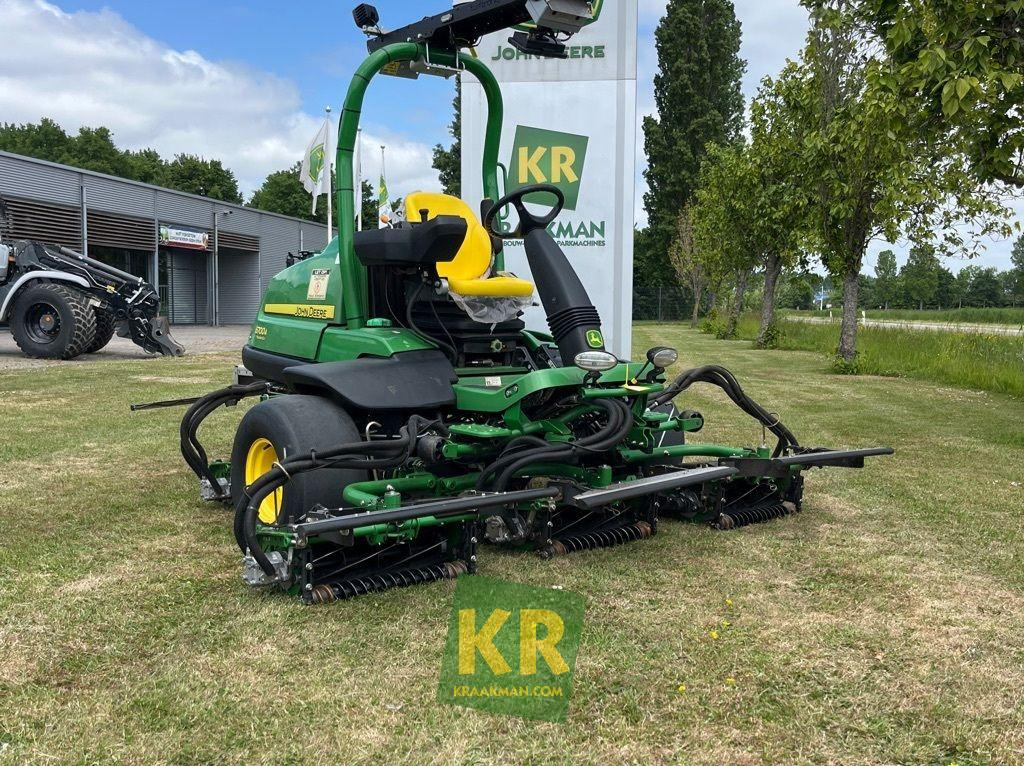 John Deere 6700A - Zāles pļāvējs: foto 2 John Deere 6700A - Zāles pļāvējs: foto 2