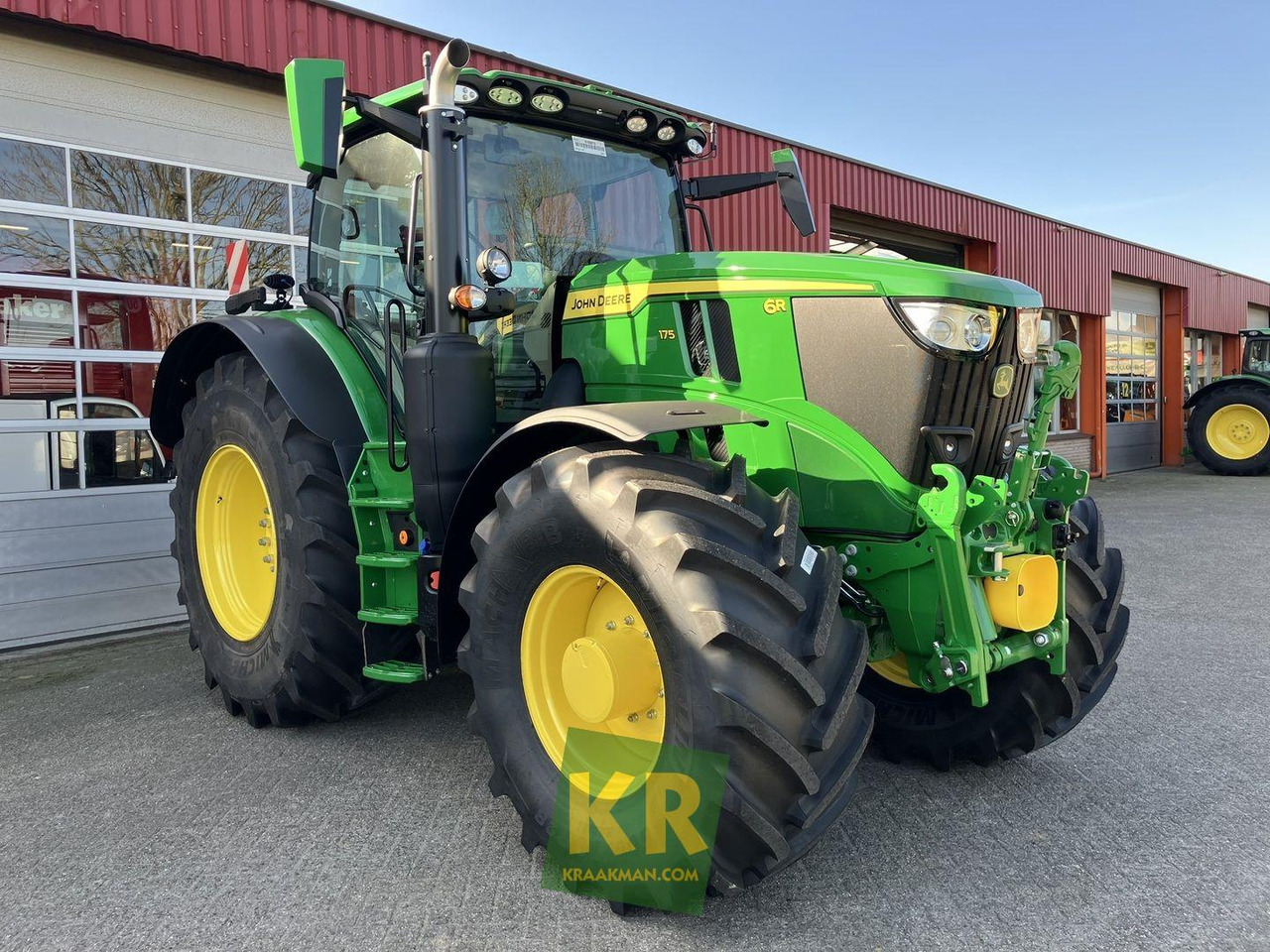 John Deere 6R 175 - Traktors: foto 2 John Deere 6R 175 - Traktors: foto 2