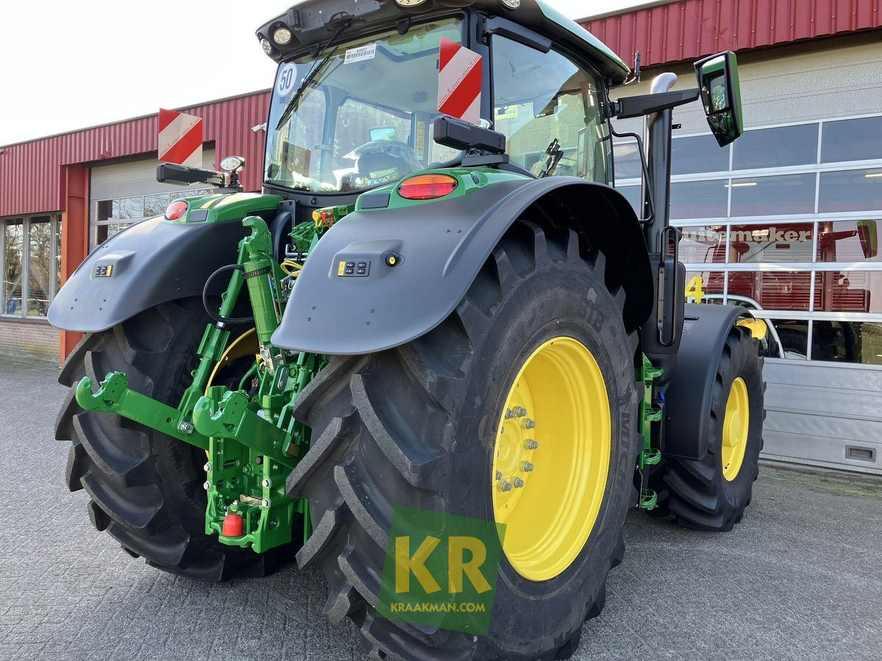 John Deere 6R 175 - Traktors: foto 3 John Deere 6R 175 - Traktors: foto 3