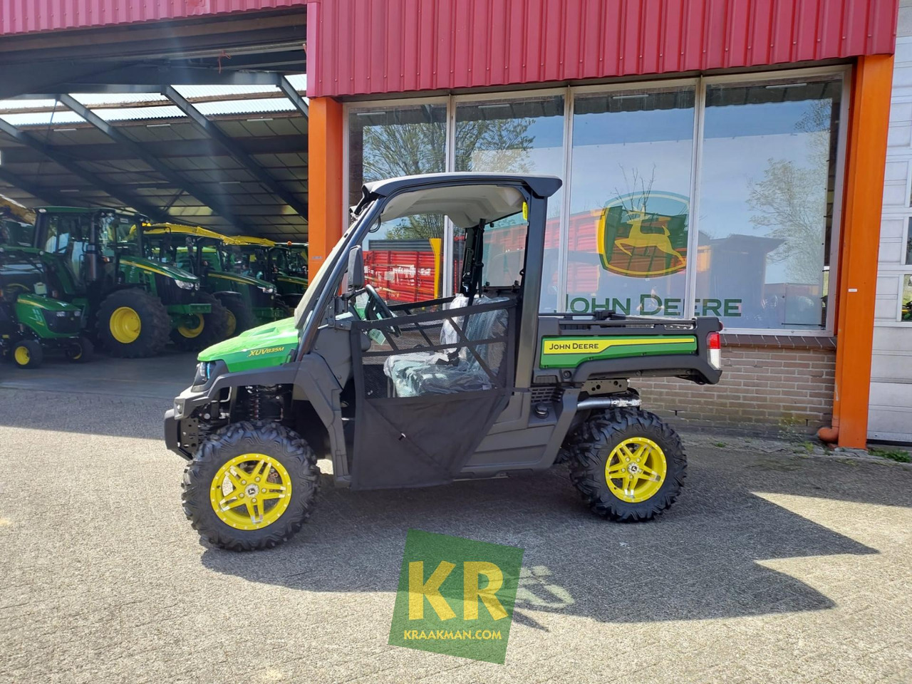 John Deere XUV835M - Kvadricikls: foto 2 John Deere XUV835M - Kvadricikls: foto 2