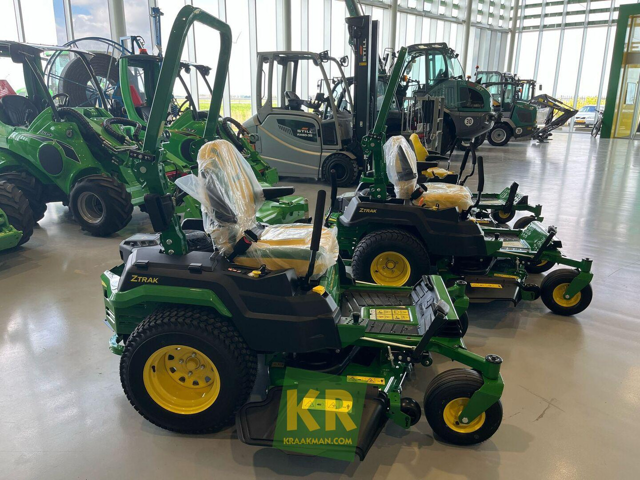 John Deere Z545R - Zāles pļāvējs: foto 4 John Deere Z545R - Zāles pļāvējs: foto 4