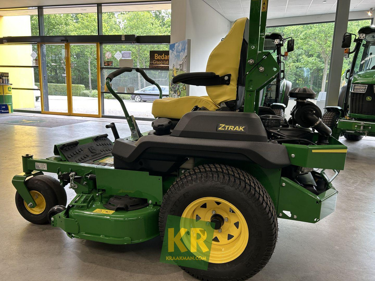 John Deere Z740R - Zāles pļāvējs: foto 3 John Deere Z740R - Zāles pļāvējs: foto 3
