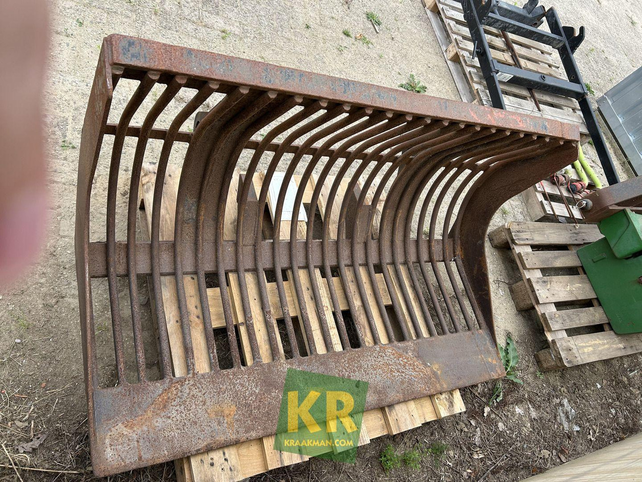 Kramer PUINRIEK - Šķirošanas kauss - Celtniecības tehnika: foto 2 Kramer PUINRIEK - Šķirošanas kauss - Celtniecības tehnika: foto 2