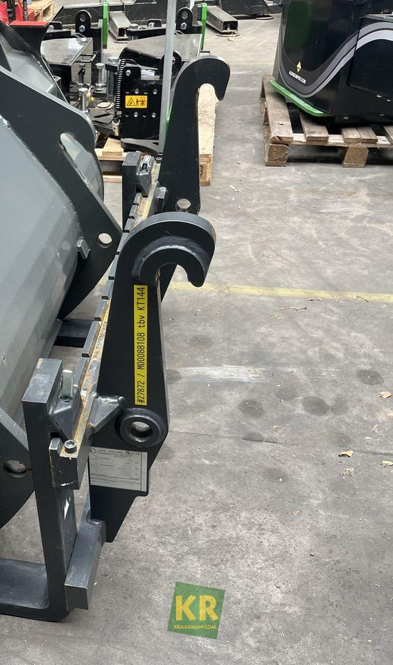 Kramer Voorzetstukken - Iekrāvēja kauss: foto 1 Kramer Voorzetstukken - Iekrāvēja kauss: foto 1