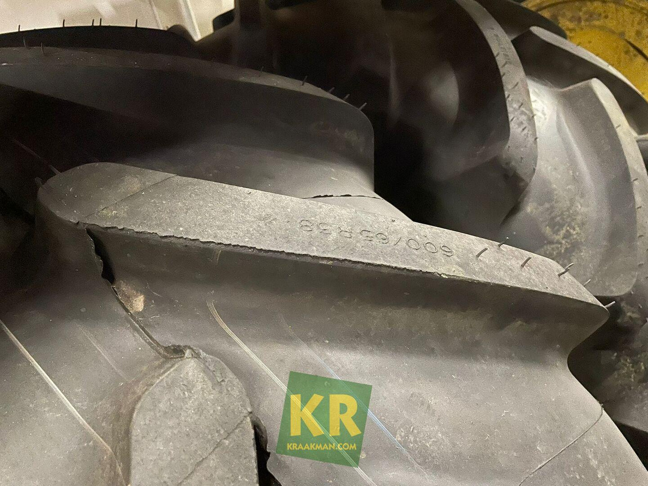 Michelin Multibib 600/65R38 - Ritenis - Lauksaimniecības tehnika: foto 2 Michelin Multibib 600/65R38 - Ritenis - Lauksaimniecības tehnika: foto 2